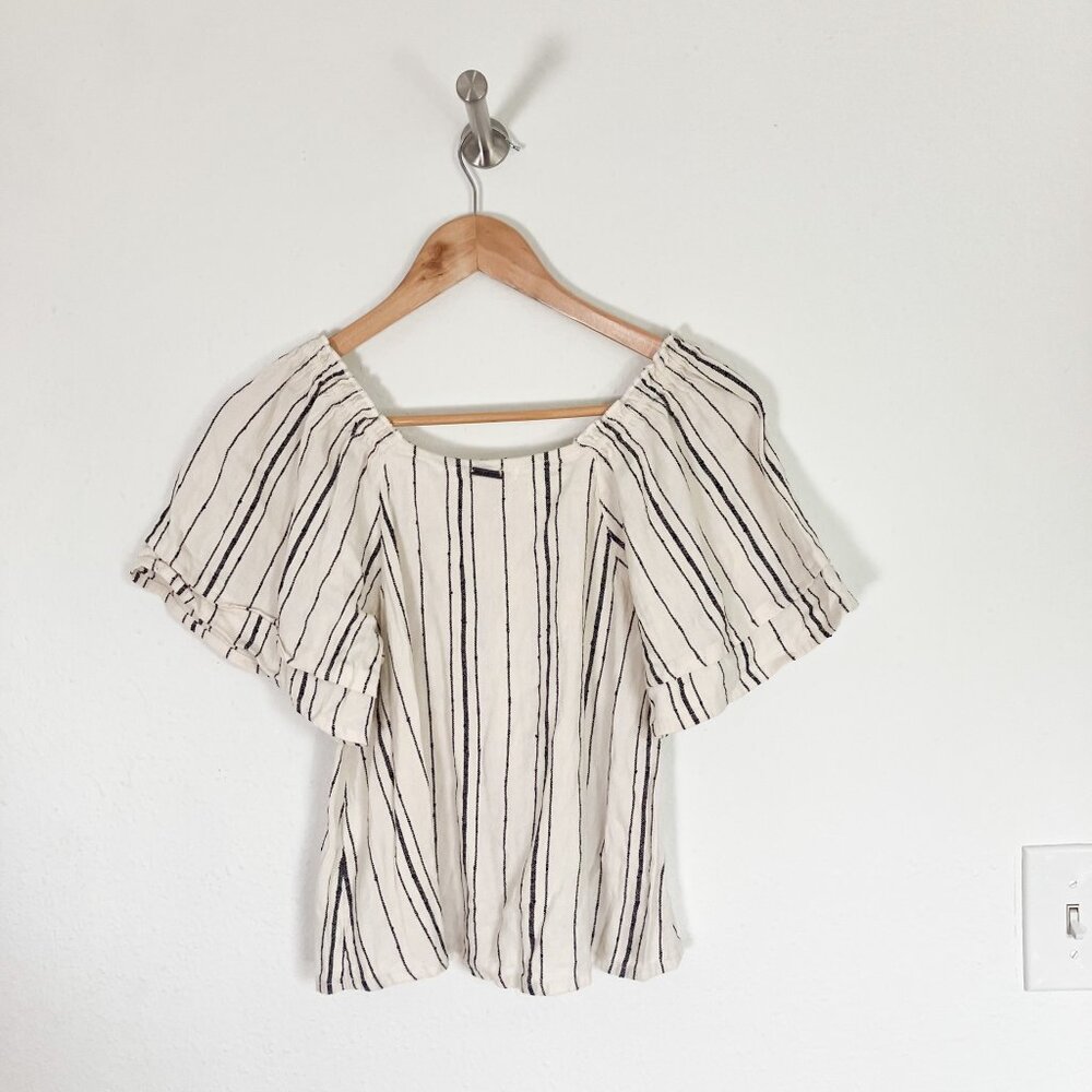 Billabong Could Wander Cropped Shirt Light Cream & Black Ruffle Sleeve Top M - Picture 6 of 9